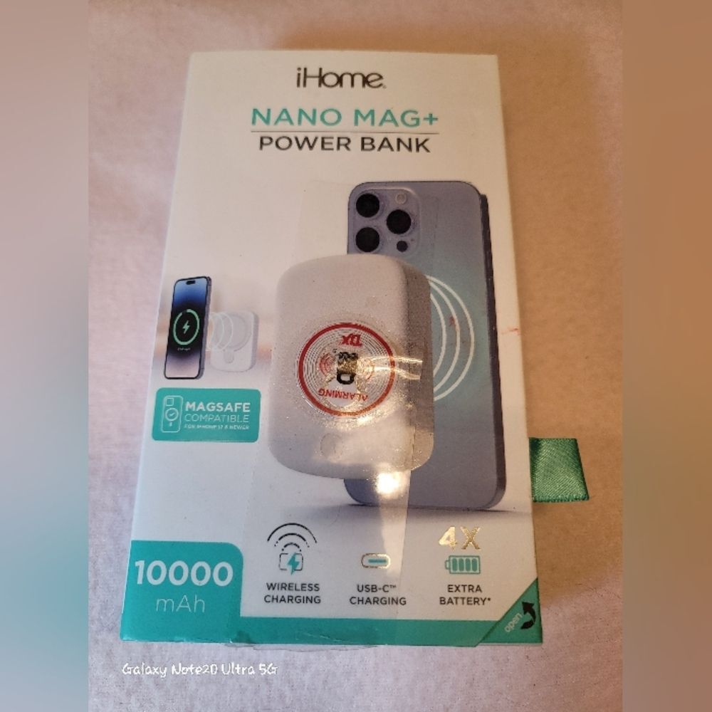 0775. iHome ~ NANO MAG+ ~ 10,000 mAh ~ Wireless Charging ~ iPhone 12 & Newer ~